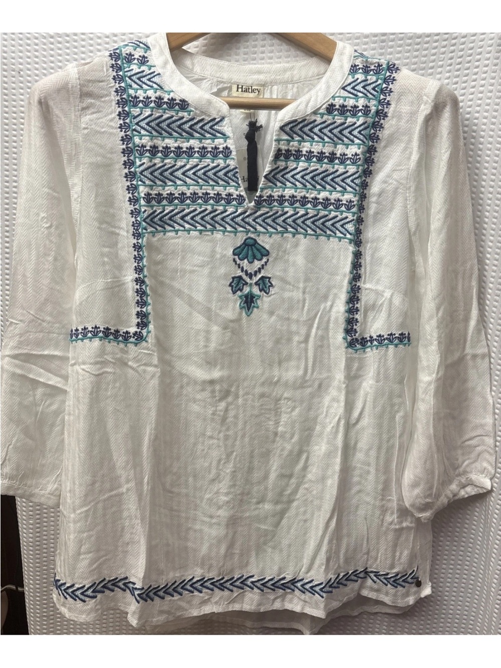 Hatley White Embroidered Peasant Top with Blue Accents Sz XS